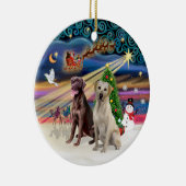 Kerstmagie - Labradors (Choc-Geel) Keramisch Ornament (Rechts)