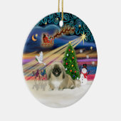 Kerstmagie - Pekingees (lichte sabel) Keramisch Ornament (Rechts)