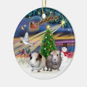 Kerstmagie - Twee Cavia's Keramisch Ornament (Links)