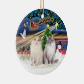 Kerstmagie - Twee Ragdoll katten Keramisch Ornament (Rechts)