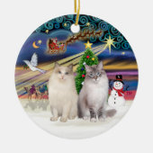 Kerstmagie - Twee Ragdoll katten Keramisch Ornament (Voorkant)