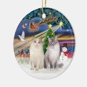 Kerstmagie - Twee Ragdoll katten Keramisch Ornament (Links)