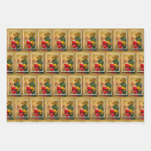 Kerstman beklimt de kerstboom Golden Jolly Inpakpapier Vel (Voorkant)