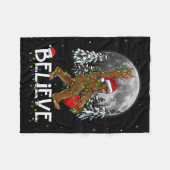Kerstman Bigfoot Kerstverlichting Grappige Sasquat Fleece Deken (Voorkant (Horizontaal))