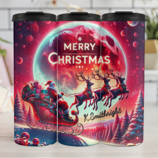Kerstman boven de bevroren dennenbomen thermosbeker