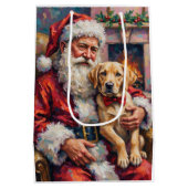 Kerstman die Labrador Kerstkunst vasthoudt Medium Cadeauzakje (Achterkant)