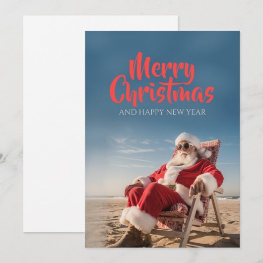 Kerstman die ontspant op strandstoel feestdagenkaart (Voorkant / Achterkant)