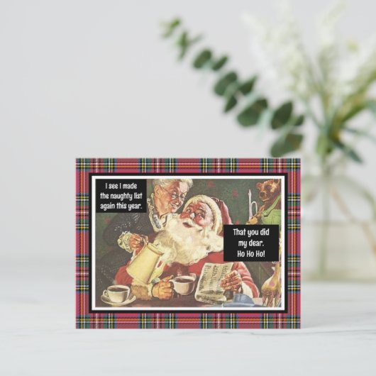Kerstman en mevrouw Claus Ondeugend  Grappig Plaid Briefkaart (Staand voorkant)