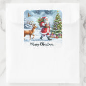 Kerstman en rendier in het besneeuwde bos vierkante sticker (Tas)