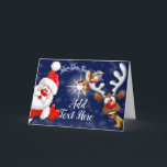 Kerstman en rendier vrolijk kerstfeest gelukkige c kaart<br><div class="desc">"Ho Ho Ho! Kerstmis is er! Prettig kerstfeest voor iedereen!" Gelukkige en schattige kerstman met duim omhoog,  kerst vieren met zijn maatje,  het grappige rendier - Cartoonpersonages. Design onder exclusieve © BluedarkArt.</div>