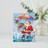 Kerstman geniet van een biertje op een ijsberg briefkaart (Staand voorkant)