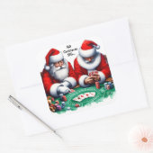 Kerstman geniet van een pokerspel op kerstavond vierkante sticker (Envelop)