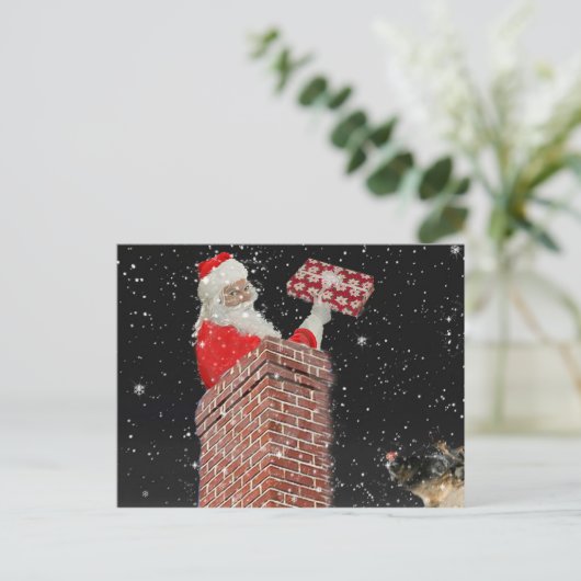 Kerstman in de schoorsteen postkaart feestdagenkaart (Staand voorkant)