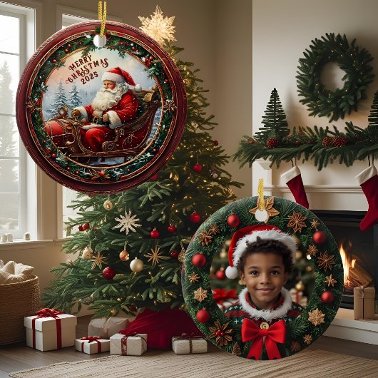 Kerstman in zijn slee keramisch ornament
