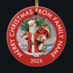 kerstman keramisch ornament<br><div class="desc">Sinterklaas met evergreens en kerstcadeautjes en aanpasbare groene typografie. Vrolijk kerstfeest van de familienaam en het jaar.</div>