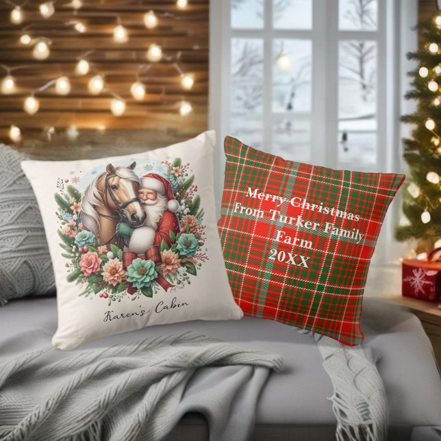 Kerstman met paard en kerst kussen (Enjoy this Beautiful Christmas Horse design! Personalize with your favorite Horse Girl!
)