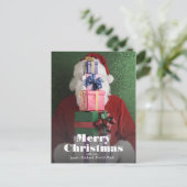 Kerstman met stapel geschenken feestdagenkaart (Staand voorkant)