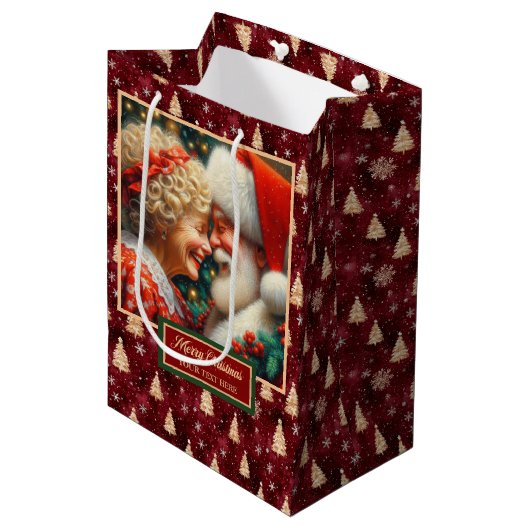 Kerstman & mevrouw Claus Waterverf Kerstcadeau Tas Medium Cadeauzakje (Voorkant Gekanteld)