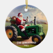 Kerstman Rijden een groene tractor Keramisch Ornament (Voorkant)