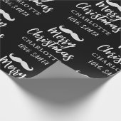 Kerstman snor gepersonaliseerde zwarte kerst cadeaupapier (Hoek)