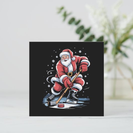 Kerstman speelt ijshockey Kerstmis Feestdagenkaart (Staand voorkant)