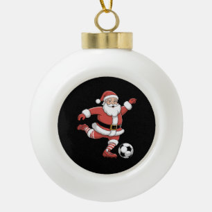 Kerstman speelt voetbal kerstsport keramische bal ornament