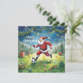 Kerstman speelt voetbal kerstvakantie feestdagenkaart (Staand voorkant)