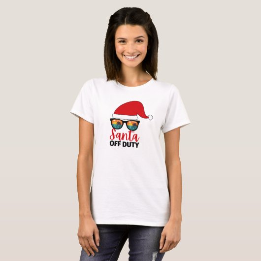 Kerstman van dienst in juli t-shirt (Voorkant volledig)