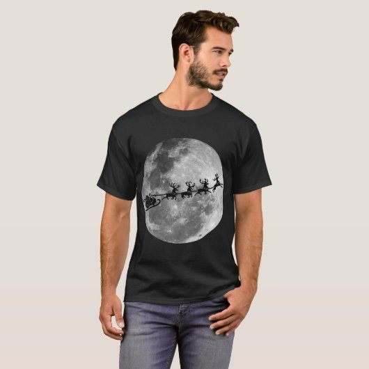 Kerstman vliegt langs de maan t-shirt (Voorkant volledig)