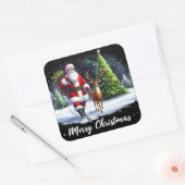 Kerstman wandelt met rendieren in decoraties vierkante sticker (Envelop)