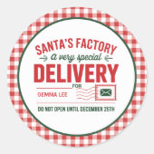 Kerstmanfabriek Speciale Kerstman Levering Plaid Ronde Sticker (Voorkant)