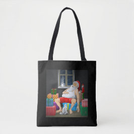 Kerstmannetje neemt koffiepauze op kerstavond tote bag