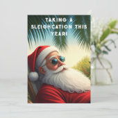 Kerstmannetje op vakantie– Grappige Kerstkaart (Staand voorkant)