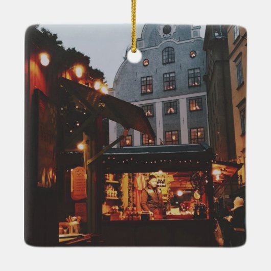 Kerstmarkt in Stockholm Keramisch Ornament (Achterkant)