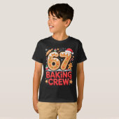 Kerstmis 67 Bakploeg Grappig Meme Peperkoek T-shirt (Voorkant volledig)