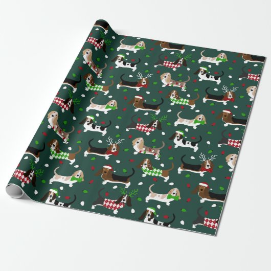 Kerstmis Basset Hound Forest Green Cadeaupapier (Uitgerold)