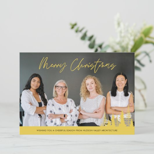 Kerstmis Bedrijfs Team Foto Dennenhout Feestdagenkaart (Staand voorkant)