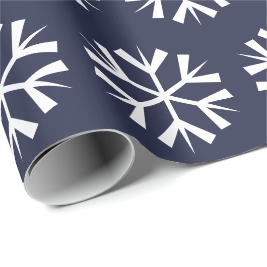 Kerstmis Blauw en Wit Sneeuwvlokken Patroon Cadeaupapier (Rol Hoek)