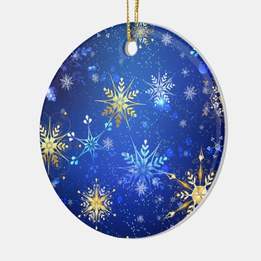 Kerstmis Blauwe Achtergrond met Gouden Sneeuwvlokk Keramisch Ornament (Links)