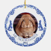 Kerstmis Bunny Rabbit Pet Fotodatum Blauw Willow Keramisch Ornament (Achterkant)