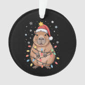 Kerstmis Capybara Met Kerstman Hoed Kerst Lichtjes Ornament (voorkant)