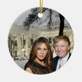 Kerstmis: Donald en Melania Keramisch Ornament (Voorkant)