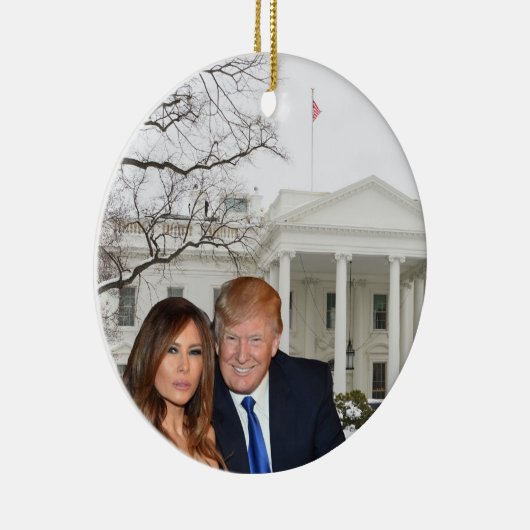 Kerstmis: Donald en Melania Keramisch Ornament (Rechts)