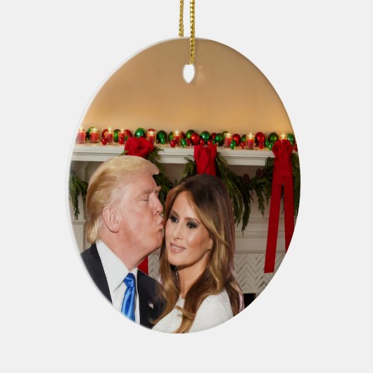 Kerstmis: Donald en Melania Keramisch Ornament (Rechts)