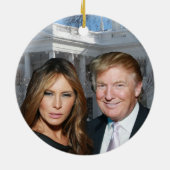 Kerstmis: Donald en Melania Keramisch Ornament (Achterkant)