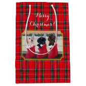 Kerstmis Drie Labrador Puppies Tartan Medium Cadeauzakje (Voorkant)