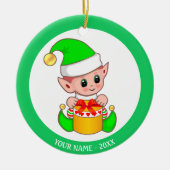 Kerstmis, Elf in Groene & Aangepaste Naam Keramisch Ornament (Voorkant)