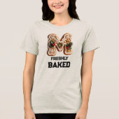 Kerstmis Gebakskrans Letter M Tri-Blend Shirt (Voorkant)