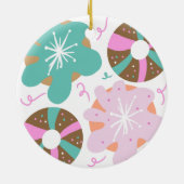 Kerstmis Gebeeldhouwde Donuts Roze Doodles Keramisch Ornament (Achterkant)