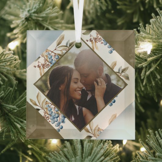 Kerstmis Gepersonaliseerde Winter Berry Foto Glas Ornament (Insitu)